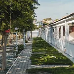 Mali 2* Siğacık