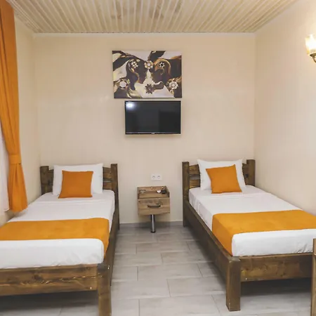 Apartmanhotel Mali 2*