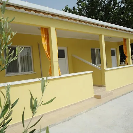 Mali 2* Siğacık